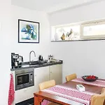 Дом отдыха Amazing In With Kitchen