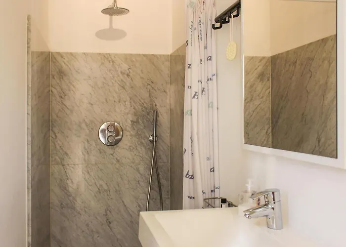 Amazing In With Kitchen